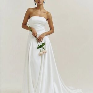 Elegant Strapless White Gown